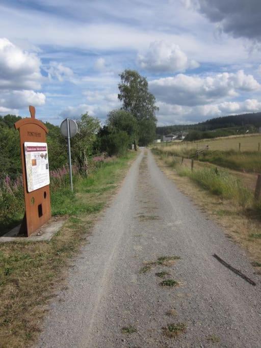 Chambres Au Calme En Ardenne Fauvillers Esterno foto